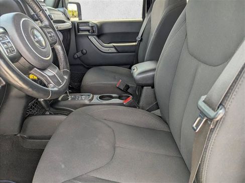 Used 2017 Jeep Wrangler Unlimited Sport w/ Connectivity Group AWD/4WD image 21