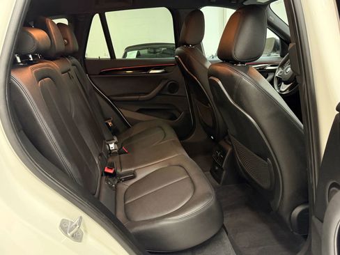 Used 2017 BMW X1 xDrive28i image 21