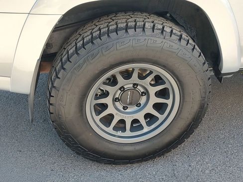 Used 2021 Toyota 4Runner TRD Off-Road Premium w/ Moonroof Package image 11