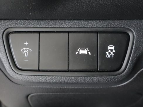 Used 2019 Kia Forte LXS FWD image 14