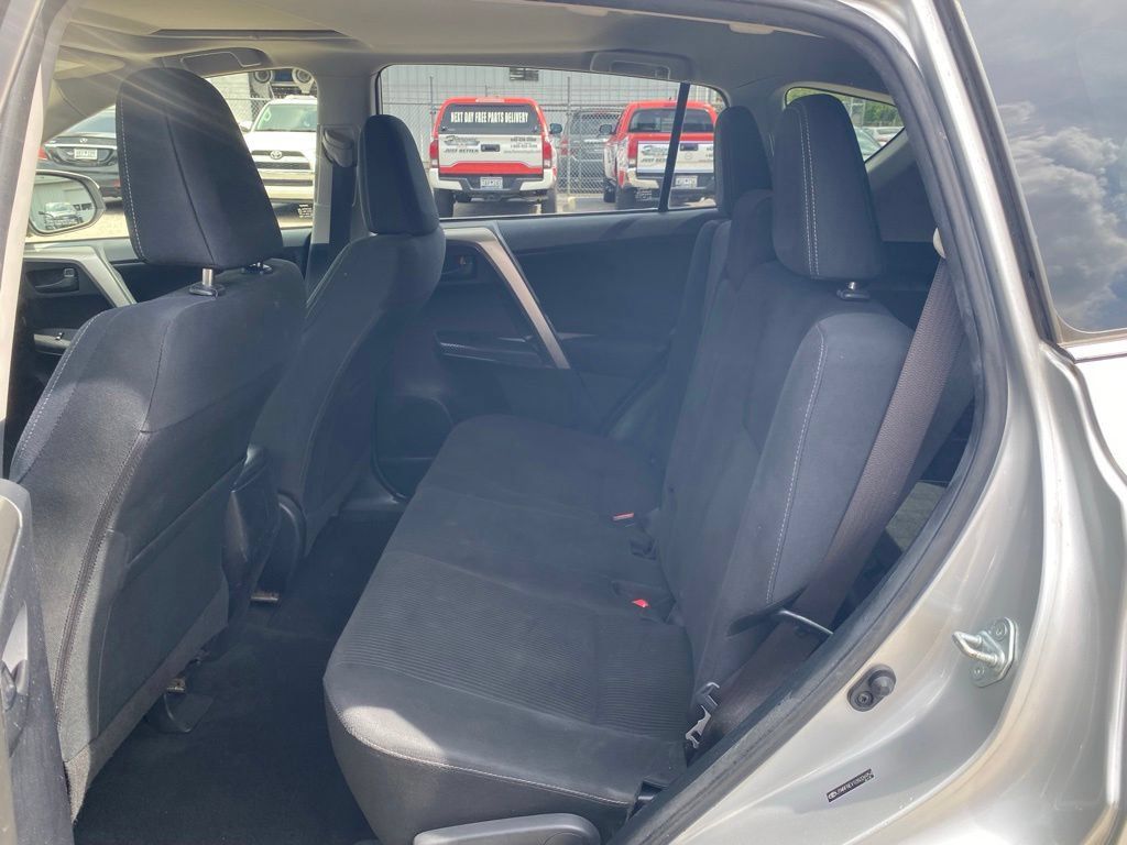 Used 2013 Toyota RAV4 XLE AWD/4WD image 8