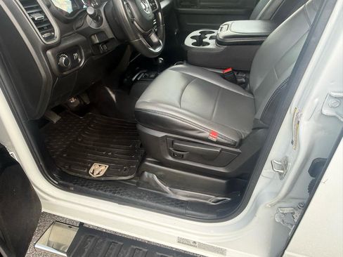 Used 2023 RAM 3500 Tradesman w/ Chrome Appearance Group AWD/4WD image 16