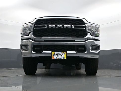 Used 2024 RAM 2500 Tradesman w/ Chrome Appearance Group image 23