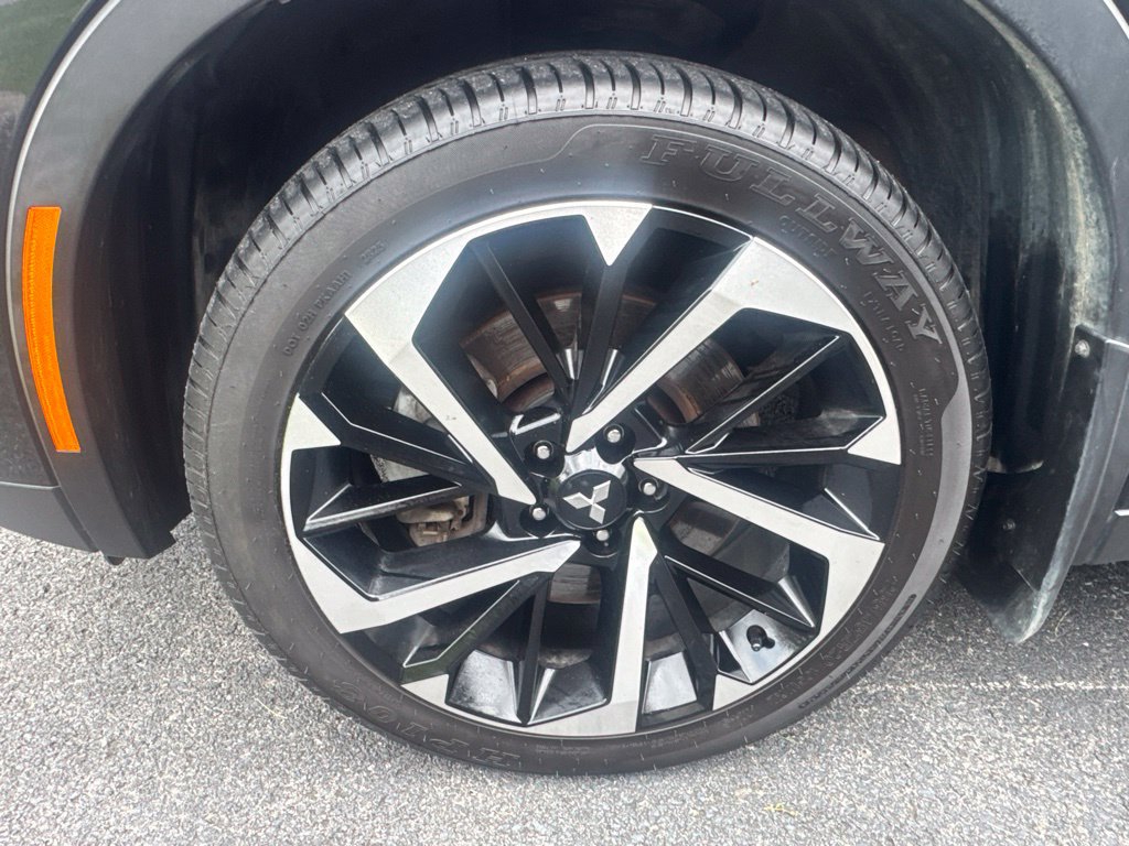 Used 2022 Mitsubishi Outlander SE AWD/4WD image 2