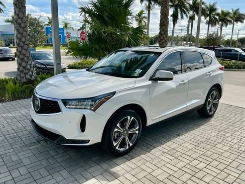 Used 2023 Acura RDX AWD w/ Advance Package image 3