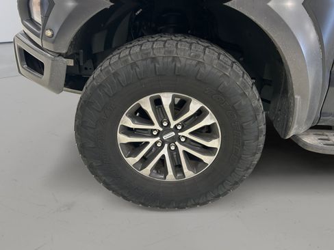 Used 2020 Ford F150 Raptor w/ Equipment Group 802A Luxury AWD/4WD image 6