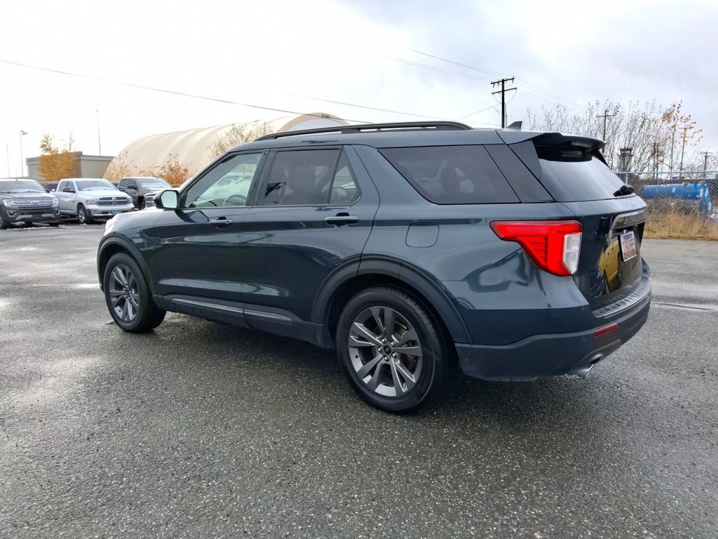 Used 2022 Ford Explorer XLT w/ Equipment Group 202A RWD image 6