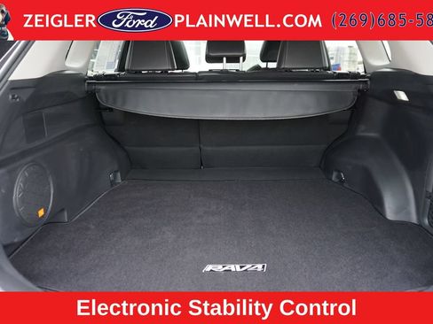 Used 2023 Toyota RAV4 Limited AWD/4WD image 10