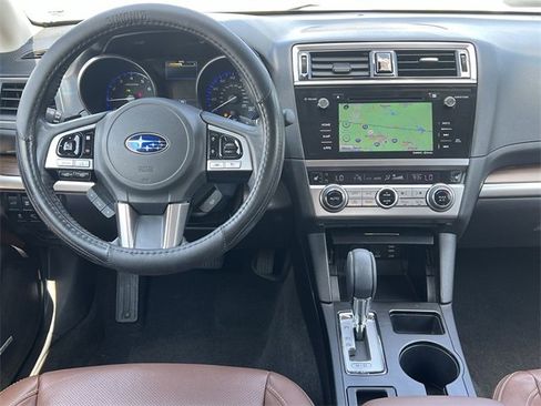 Used 2017 Subaru Outback 3.6R Touring w/ Popular Package #5A image 2