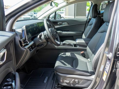 New 2025 Kia Sportage EX AWD/4WD image 11