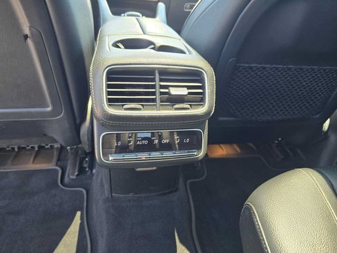 Used 2022 Mercedes-Benz GLS 450 4MATIC image 20