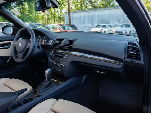 Used 2008 BMW 135i Convertible RWD image 27