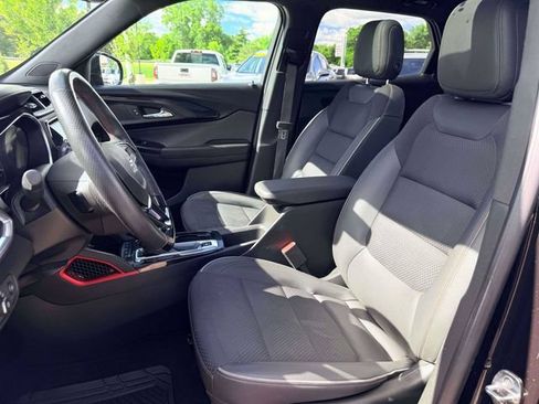 Used 2023 Chevrolet TrailBlazer RS w/ Sun and Liftgate Package AWD/4WD image 17