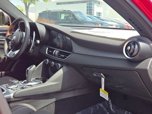 New 2025 Alfa Romeo Giulia Intensa w/ Driving Assist Package image 6