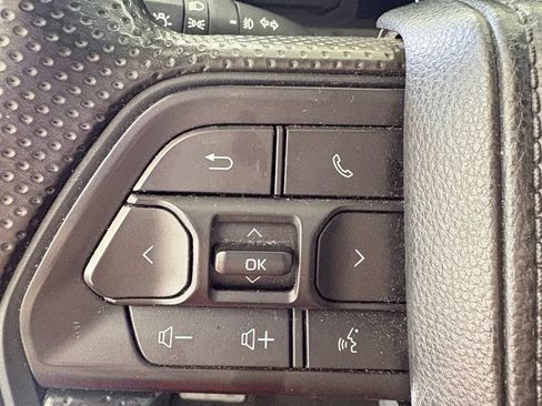 Used 2024 Toyota Tacoma SR5 AWD/4WD image 18