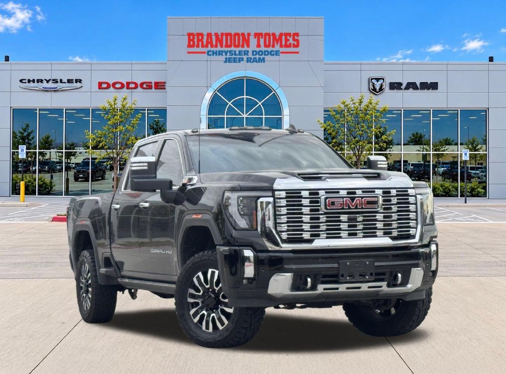 Used 2024 GMC Sierra 2500 Denali w/ Denali Reserve Package AWD/4WD image 1