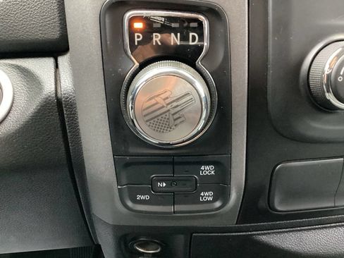 Used 2018 RAM 1500 Express AWD/4WD image 18