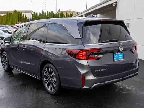 New 2026 Honda Odyssey Elite image 8