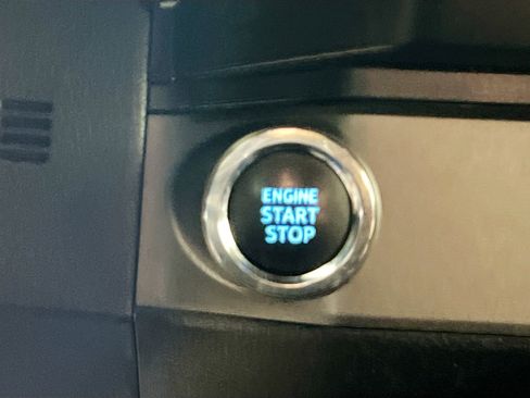 Used 2023 Toyota Tacoma TRD Off-Road image 24