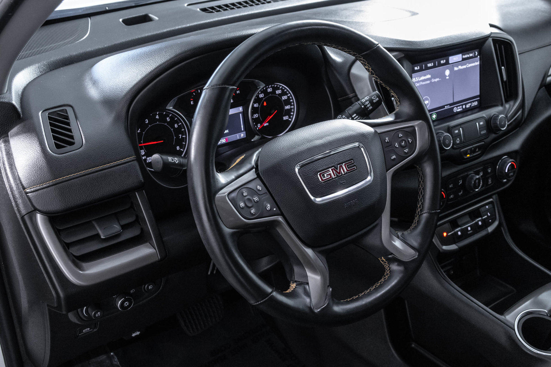 Used 2024 GMC Terrain AT4 AWD/4WD image 35
