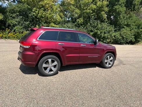 Used 2016 Jeep Grand Cherokee Overland w/ Advanced Technology Group AWD/4WD image 23