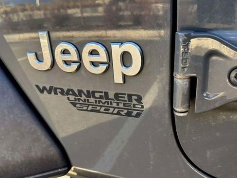 Used 2020 Jeep Wrangler Unlimited Sport image 15
