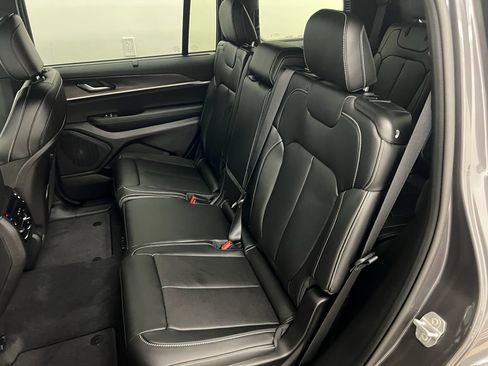 New 2025 Jeep Grand Cherokee L Limited w/ Luxury Tech Group II image 12