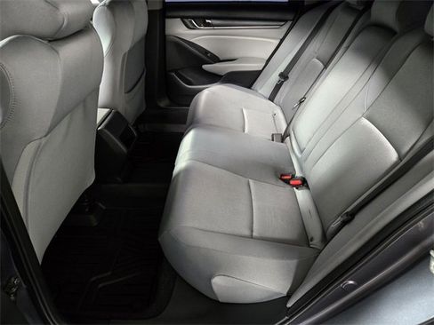 Used 2019 Honda Accord Hybrid image 14