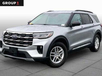 Used 2025 Ford Explorer Active w/ Active Comfort Package