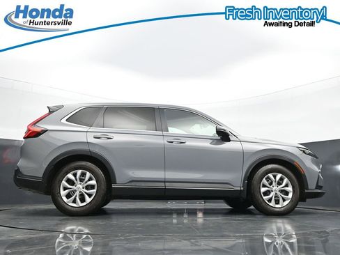 Used 2025 Honda CR-V LX image 46