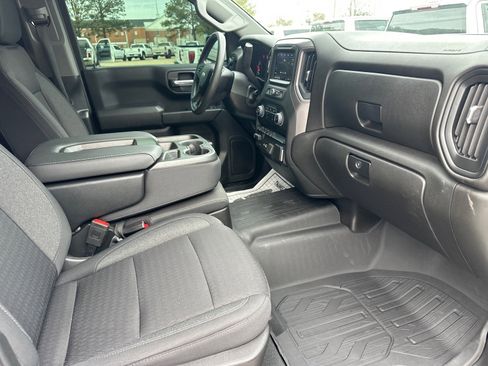 Used 2024 Chevrolet Silverado 1500 Custom image 13