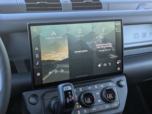 New 2026 Land Rover Defender 110 OCTA AWD/4WD image 12