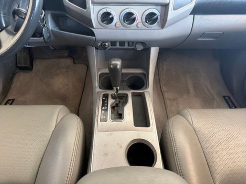 Used 2010 Toyota Tacoma PreRunner RWD image 21