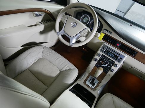 Used 2010 Volvo S80 3.2 FWD image 9