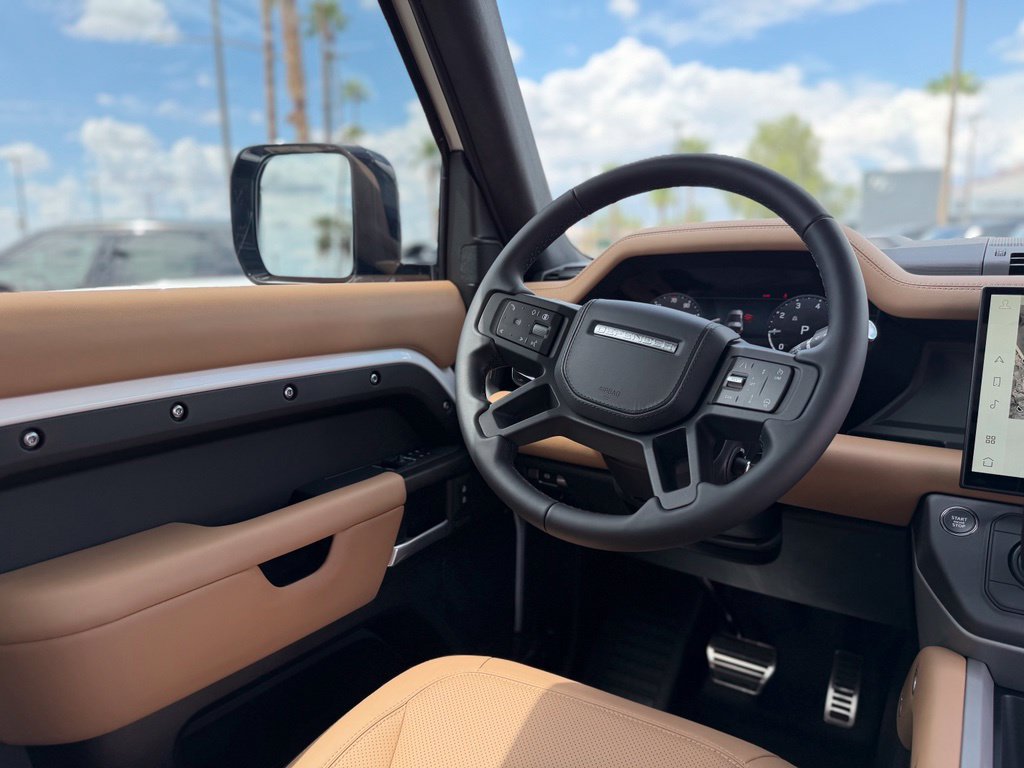 New 2026 Land Rover Defender 90 V8 AWD/4WD image 13