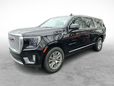 Certified 2024 GMC Yukon XL Denali image 4