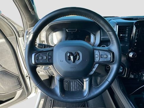 Used 2024 RAM 1500 Limited image 11