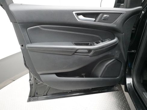 Used 2015 Ford Edge Titanium w/ Equipment Group 301A AWD/4WD image 29