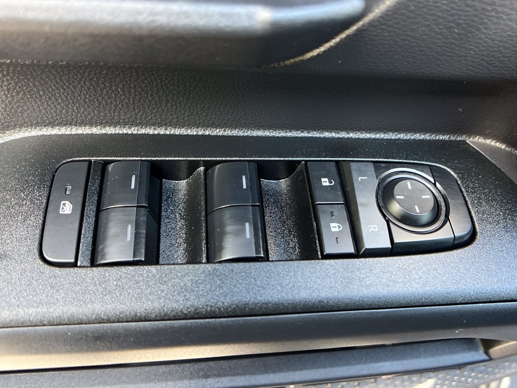 Used 2025 Toyota 4Runner TRD Sport AWD/4WD image 12