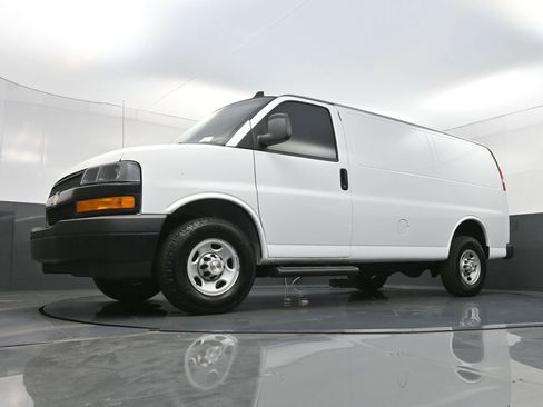 Used 2023 Chevrolet Express 2500 w/ Driver Convenience Package image 20