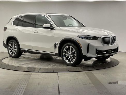 New 2026 BMW X5 xDrive50e AWD/4WD image 7