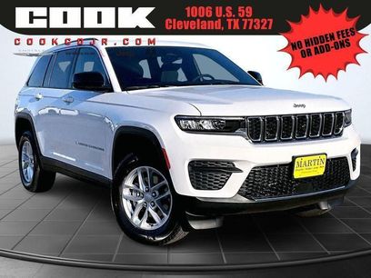 New 2025 Jeep Grand Cherokee Laredo