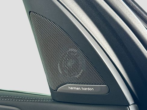 Certified 2025 BMW X5 M60i w/ Executive Package image 19