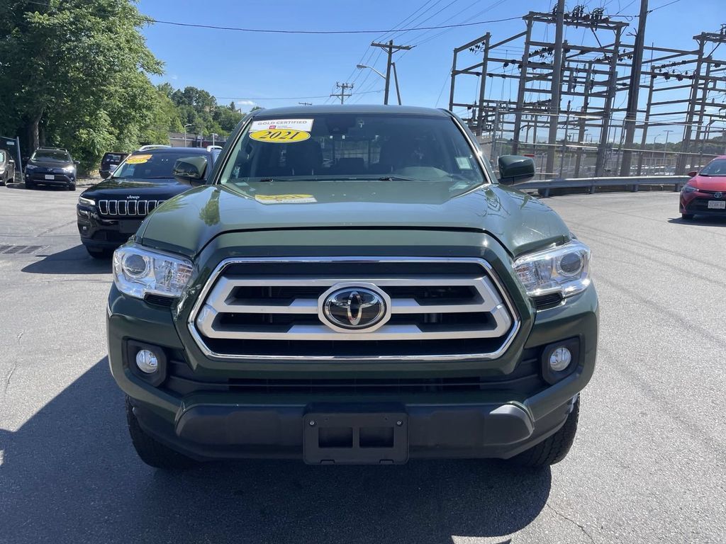 Used 2021 Toyota Tacoma SR5 w/ Trail Edition AWD/4WD image 5