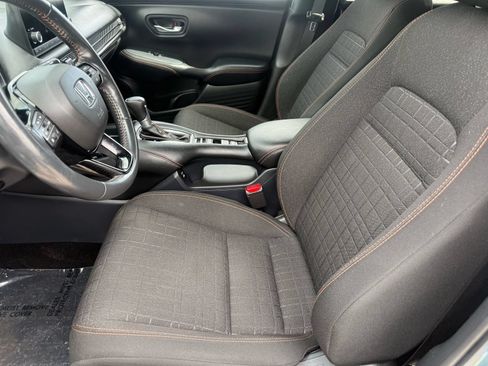Used 2024 Honda HR-V Sport image 14