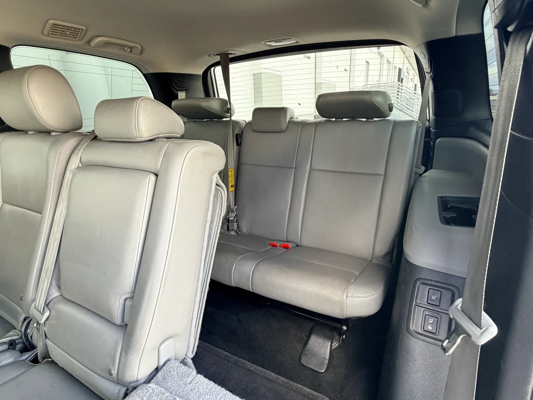 Used 2016 Toyota Sequoia SR5 w/ Premium Package AWD/4WD image 14
