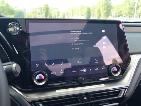 Certified 2026 Lexus TX 350 AWD w/ Technology Package image 27