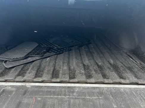 Used 2017 Chevrolet Silverado 1500 Custom image 3