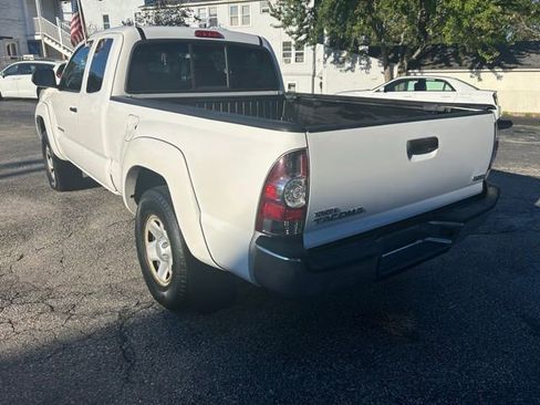 Used 2013 Toyota Tacoma Base image 11
