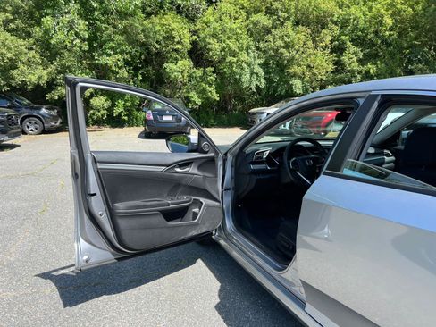 Used 2021 Honda Civic EX image 16